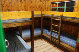 Will Smith bedroom (6 bunks)